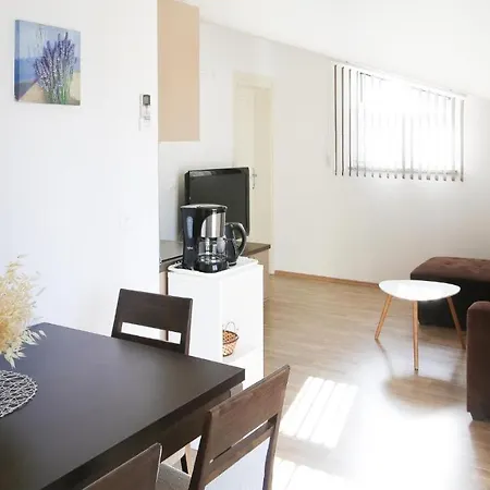 Apartment Tomic *