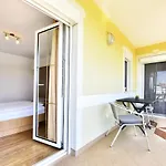 Tomic Apartamento *