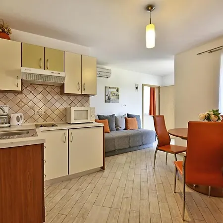 Tomic Apartamento *