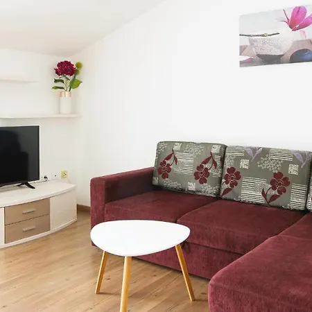Tomic Apartamento *